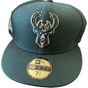 NBA MILWAUKEE BUCKS HAT NWT S 7 3/4